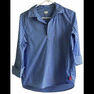 Ladies size XS Kule quarter button down blouse
